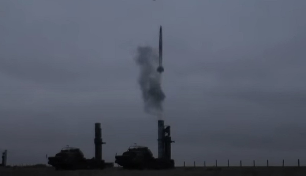 Rakete lansirane na američki F-16!