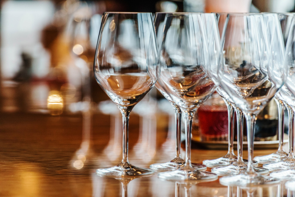 Zbog pandemije nema slavlja, prodato samo 245 miliona boca