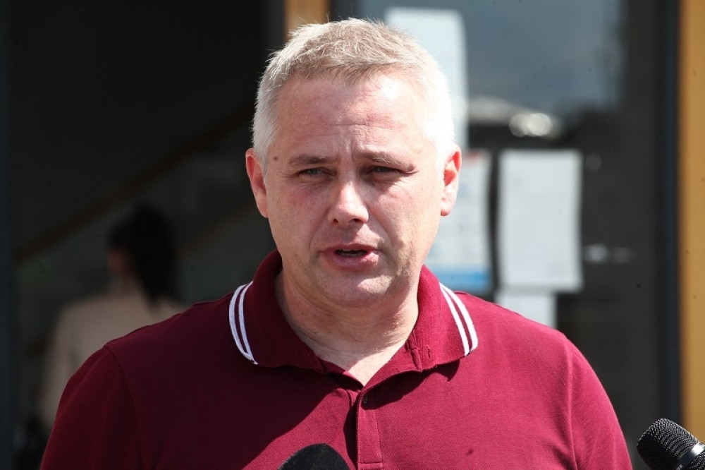 Igor Jurić se oglasio potresnom objavom: "Kukavice! Upravo zato i zlostavljaju bespomoćnu decu, strahuju samo za sopstvenu kožu"