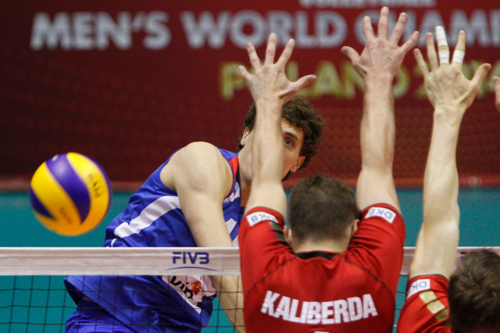 Tetovirala srpsku zastavu zbog naših odbojkaša (FOTO)