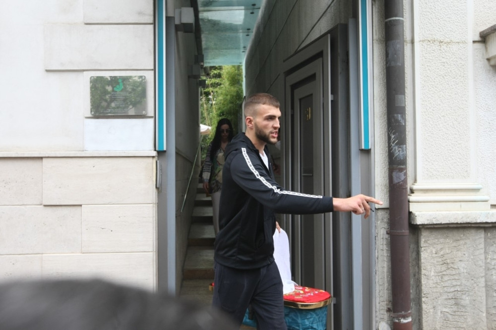 Nakon što je objavljeno da je pozitivan na Covid-19, oglasio se Veljko Ražnatović!