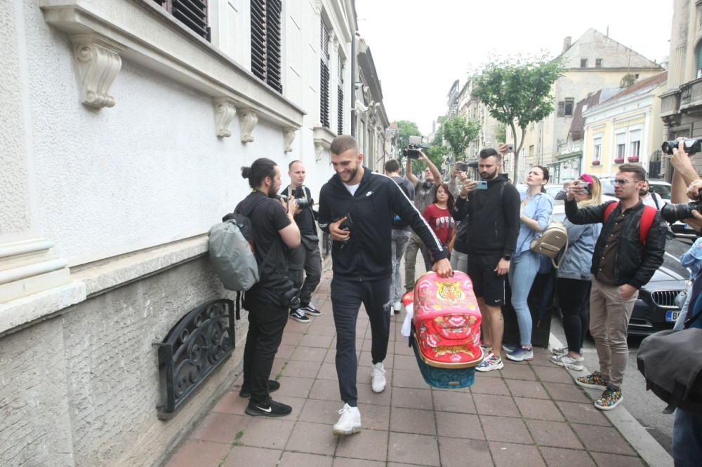 Specijalna nosiljka Željka Ražnatovića krije snažnu poruku i simboliku, a košta Boga oca!
