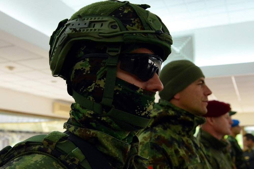 Pogledajte nove uniforme pripadnika naših oružanih snaga! (FOTO)