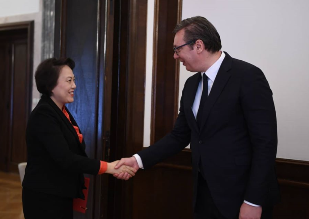 Predsednik Vučić sutra sa ambasadorkom Kine Čen Bo