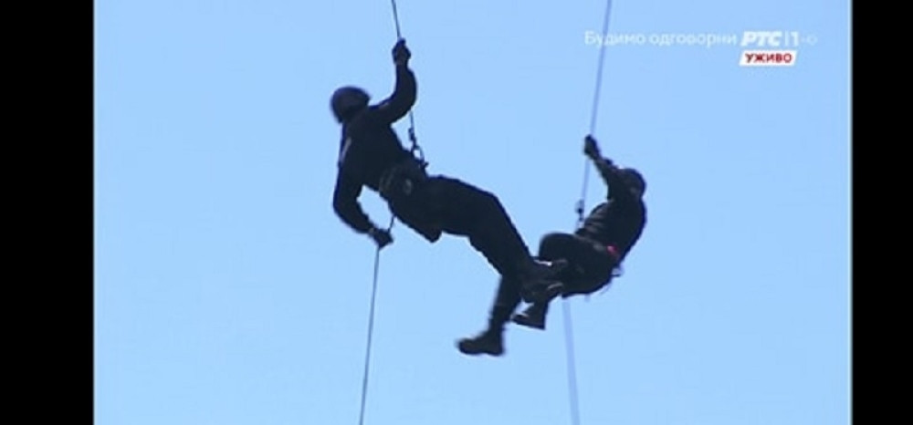 SAJ primenio tehniku "Grozd", u toku velika akcija policije u centru Beograda, Vučić poslao direktnu poruku! (VIDEO)