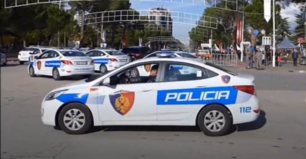 Komšija krenuo sekirom na suseda zbog banalnog razloga, a onda su se umešale i žene!