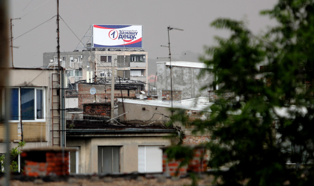 Sunce, zastrašujuća grmljavina i jak pljusak, sve u jednom iznad Beograda! (VIDEO)