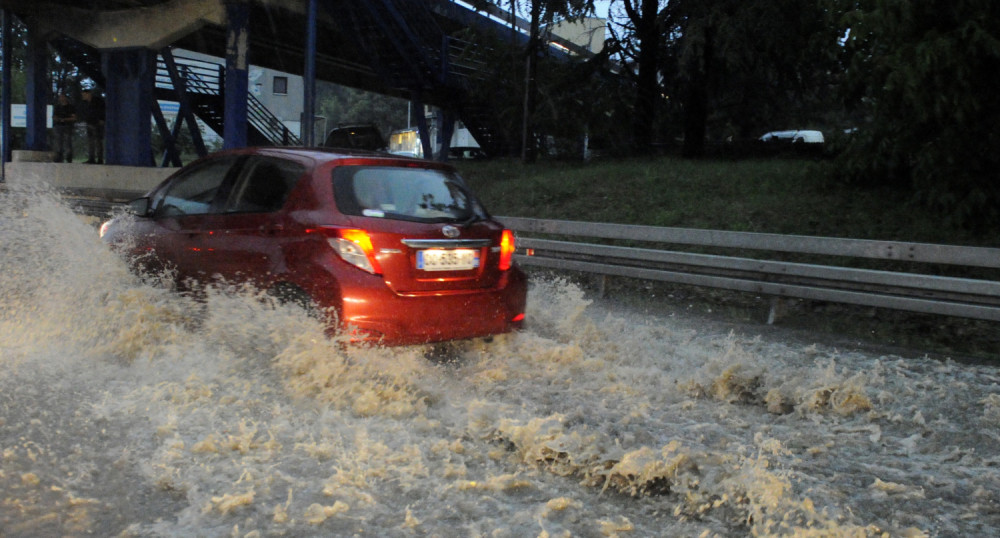 Upozorenje na najvišem nivou - sledi potop! Naredna dva sata najgora!