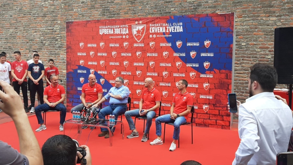 Crveno-beli predstavili novog trenera, Obradović se vratio kući!  (FOTO/VIDEO)