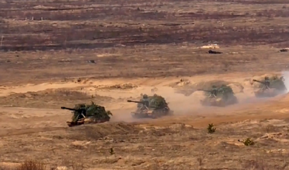 Ruski artiljerci uništavaju neprijatelja (VIDEO)