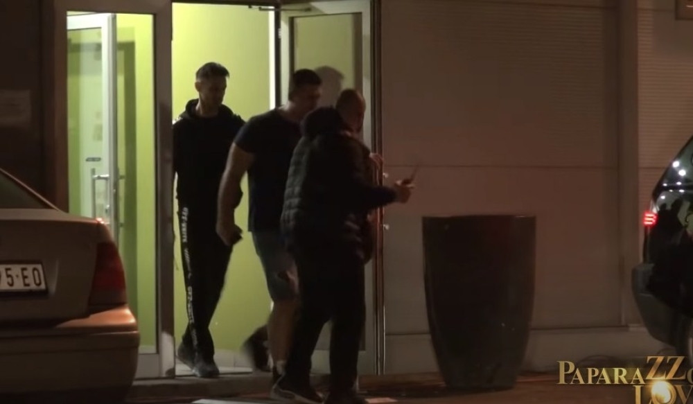 Kristijan Golubović napustio zgradu Pinka sa čitavom četom obezbeženja: Prvog učesnika "Zadruge 4"  čuvaju 24h dnevno