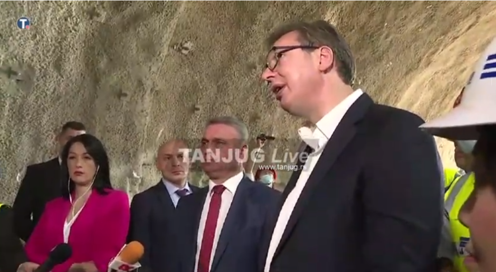 Vučić obišao radove na autoputu: Kad sve završimo, od Užica do Beograda će se putovati sat i 40 minuta!