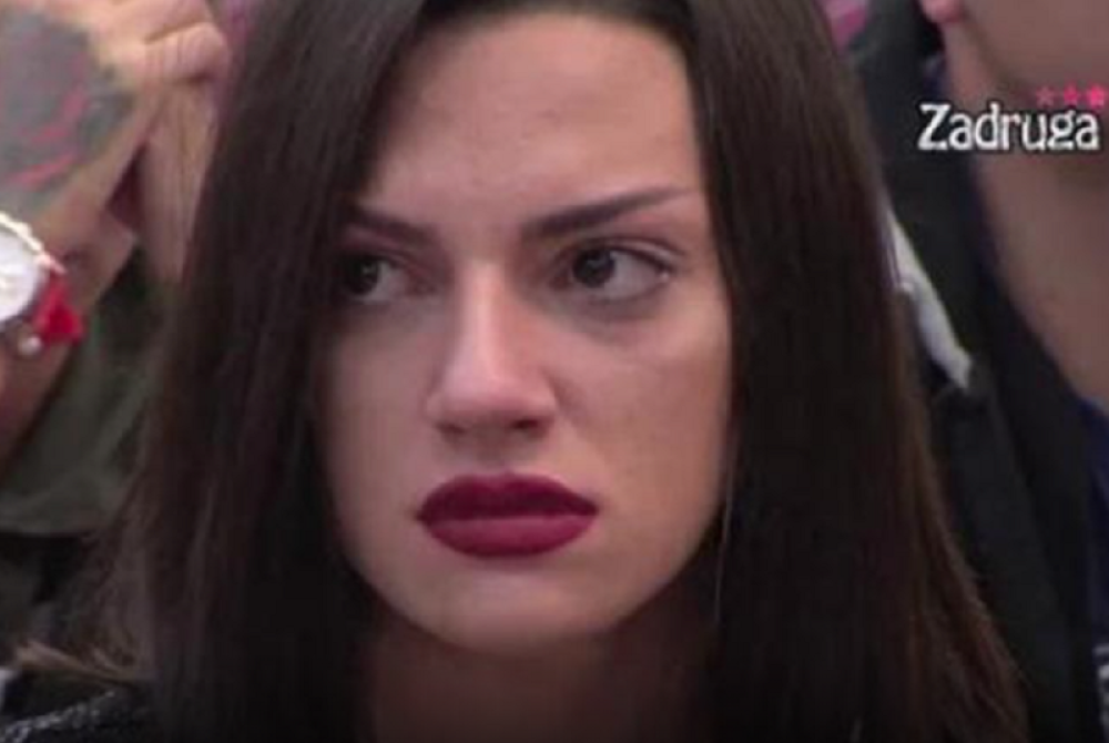 Tara pobesnela zbog navodne afere sa zadrugarom, lomila sve pred sobom! ( FOTO/VIDEO)