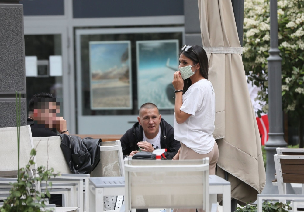 Afrika posle dve godine obnovila vezu sa svojim menadžerom, pa se odlučila na drastičan korak (VIDEO)