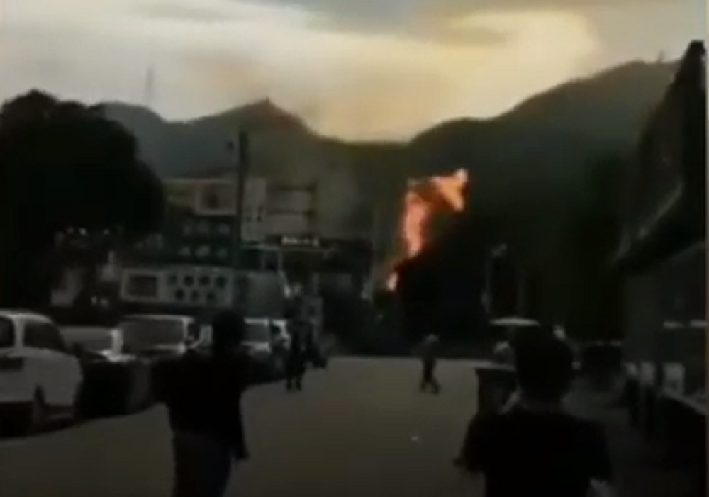 Eksplodirala mina ispod džipa