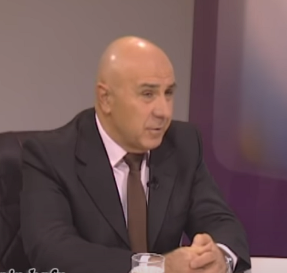 Dragoslav Šumarac traži vanrednu izbornu skupštinu DS-a