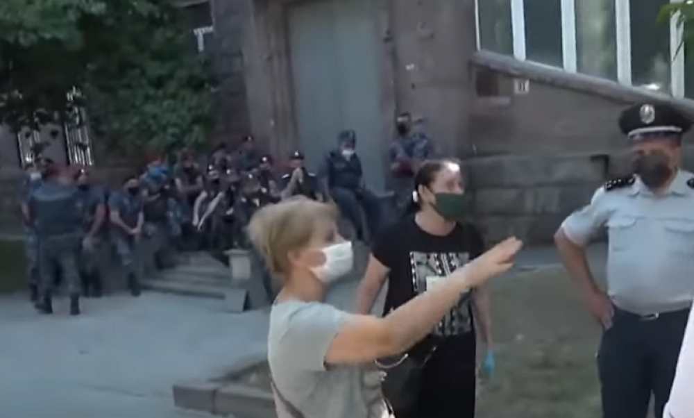 Haos u Jermeniji, izbili sukobi! (FOTO/VIDEO)