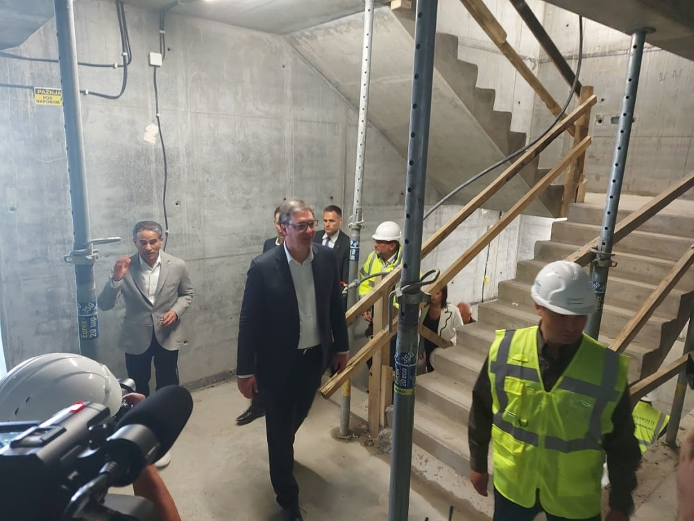 Predsednik Vučić obišao Beograd na vodi