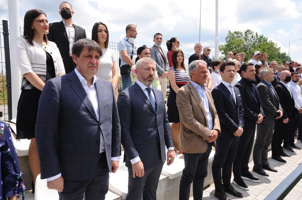 Otvoren novi stadion, Milošević i Stanković delili opremu