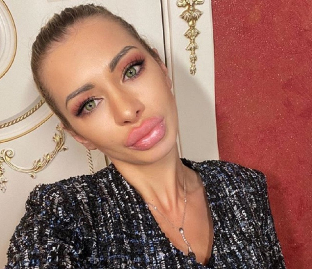 Srpkinja koja je napustila školovanje, otišla u Dubai i okrenula novi list! Deda joj je kupio prve silikonske grudi, a sada je udata za multimilionera (FOTO/VIDEO)