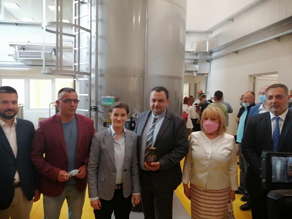 Ana Brnabić u Rači svečano otvorila Pogon Saveza pčelarskih organizacija Srbije