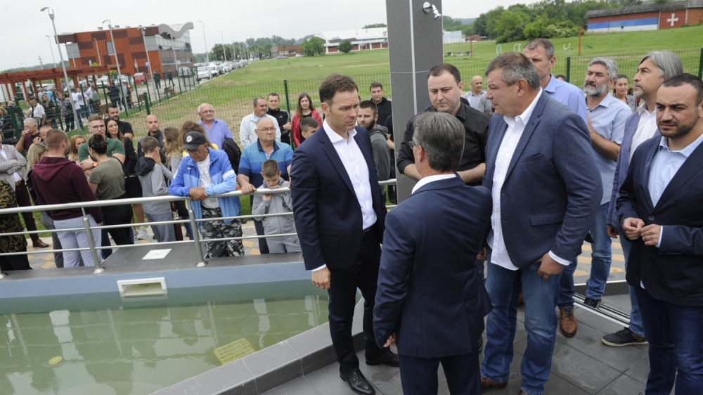 Ministar Mali na otvaranju čuvene banje "Cevka" u Obrenovcu (FOTO)
