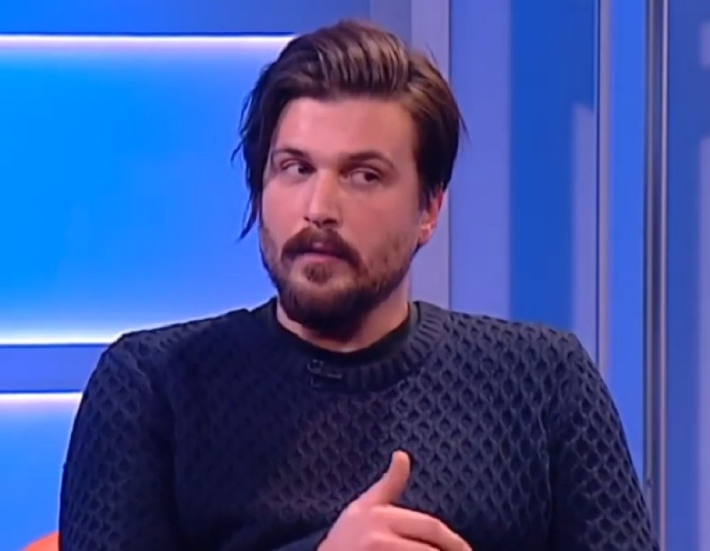 Preminuo poznati reditelj! Otišao je prerano!