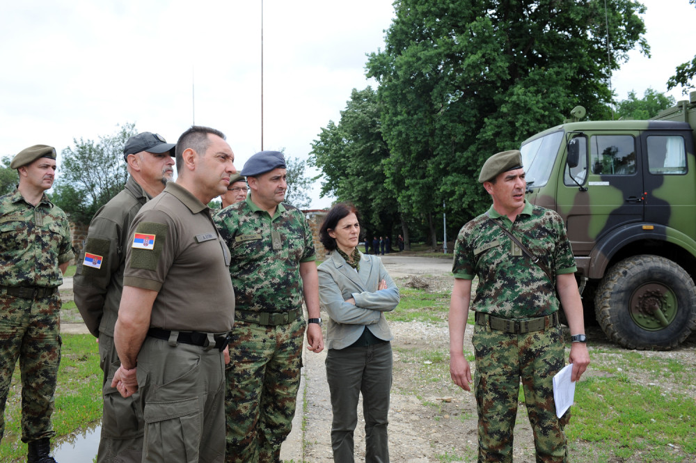 Prisustvovao završetku fabričkog prijema nulte serije modernizovanog raketnog lansera "oganj“ (FOTO)