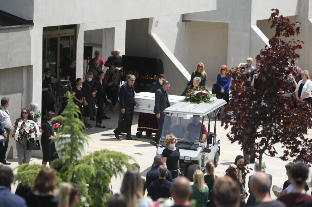 Ovo je sin doktorke Violete Ašanin (FOTO)