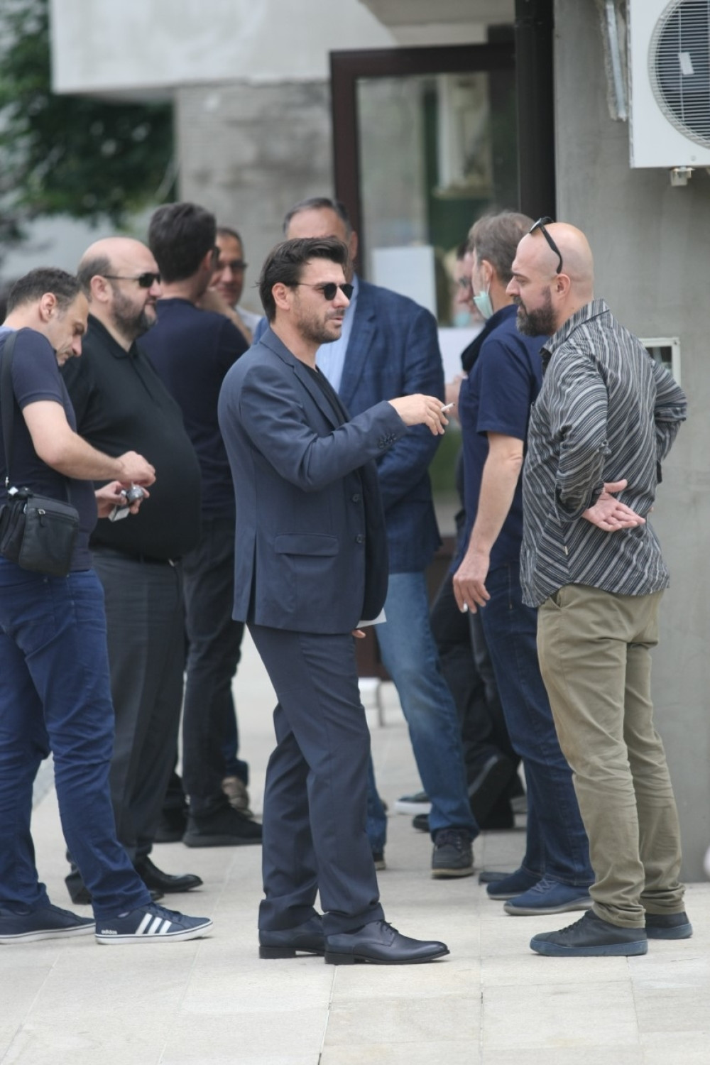 Na sahranu doktorke Violete došao poznati srpski glumac (FOTO/VIDEO)