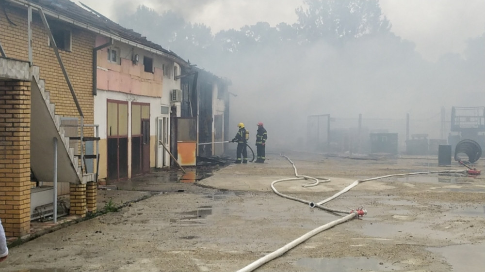 Uhapšen osumnjičeni za podmetanje požara na Makišu, imao gomilu eksploziva kod sebe