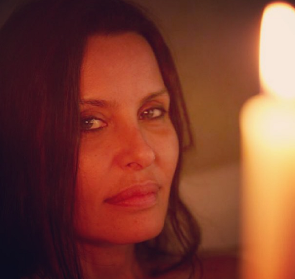 Elena Karić udavala se 3 puta, pričalo se da je u vezi sa devojkom, a jedan deo njene prošlosti nikom ne biste poželeli