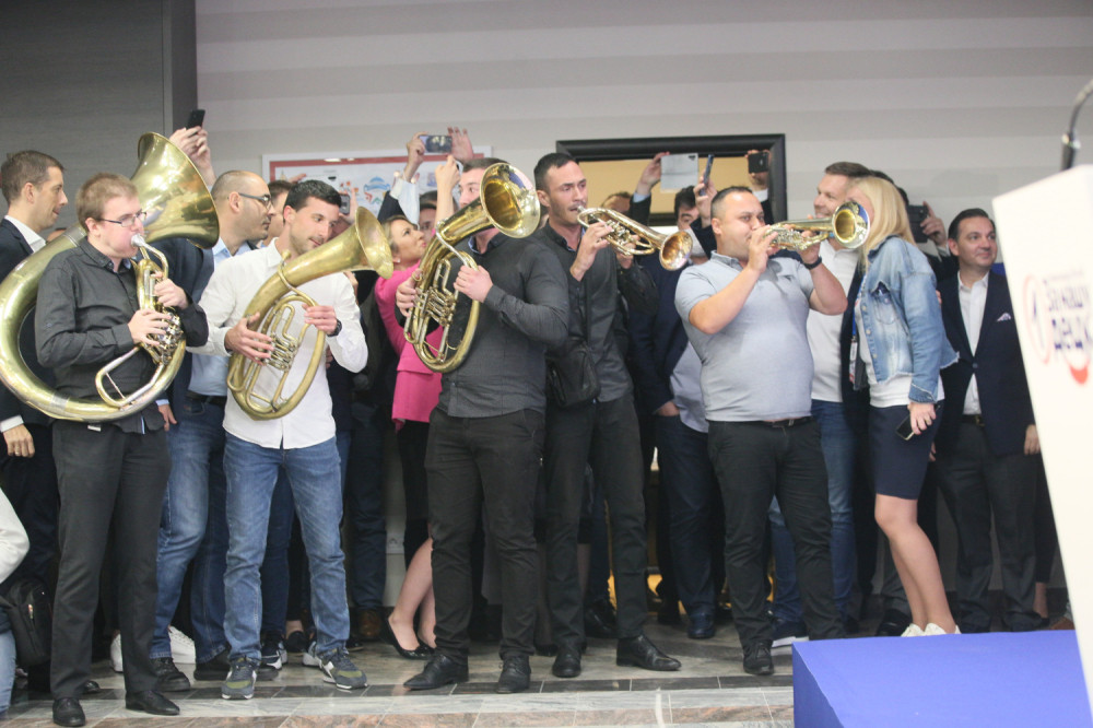 Banjaluka čestitala Vučiću pobedu na izborima