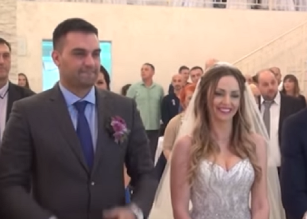 Jelena se razvela pa pomirila sa bivšim supružnikom: Pevačica braku dala drugu šansu!