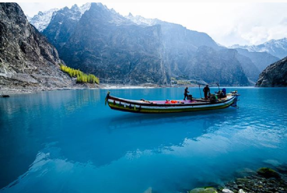 Voda na jezeru Atabad je definicija plave boje (FOTO)