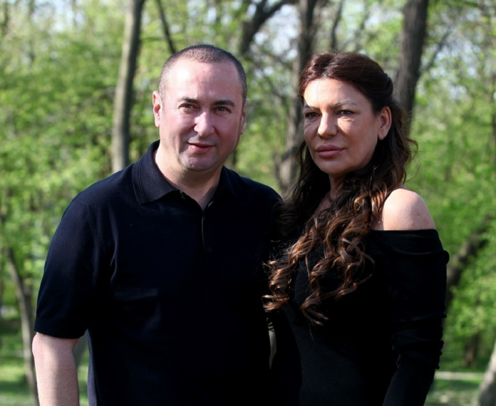 Trajkovići za jedno prepodne na sebi nosili čak 20.000 evra! Đanijeva porodica PRŠTI OD LUKSUZA! (FOTO)