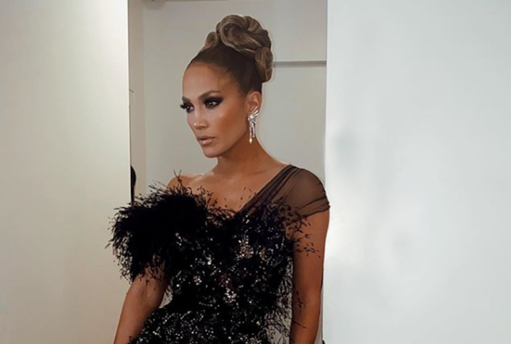 "Da li je realno da ova žena ima 50 godina?" Dženifer Lopez se obnažila, a prizor, malo je reći - raj za oči! (FOTO)