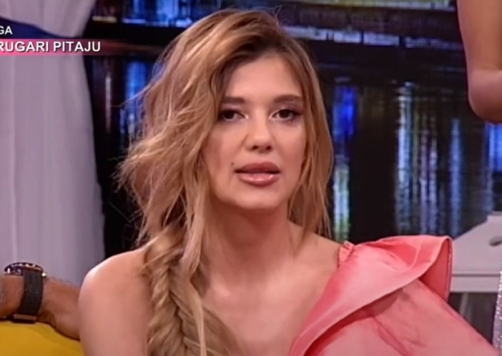 Potresna ispovest Kije Kockar: "Gledala sam kako tata prebija mamu, parče stakla joj se zabilo ispod oka!"