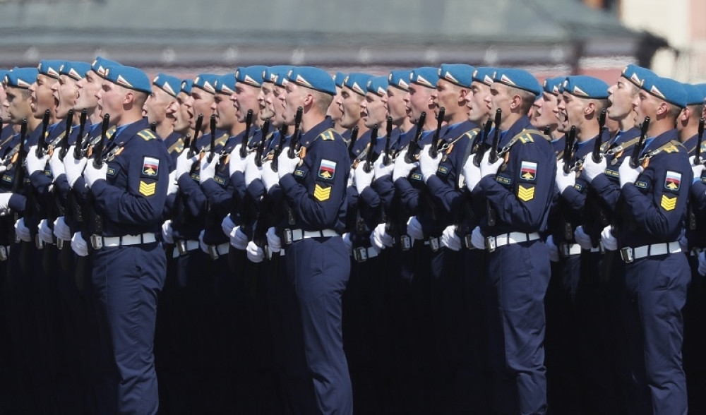 Zašto nije bilo transparenta pobede na paradi u Moskvi