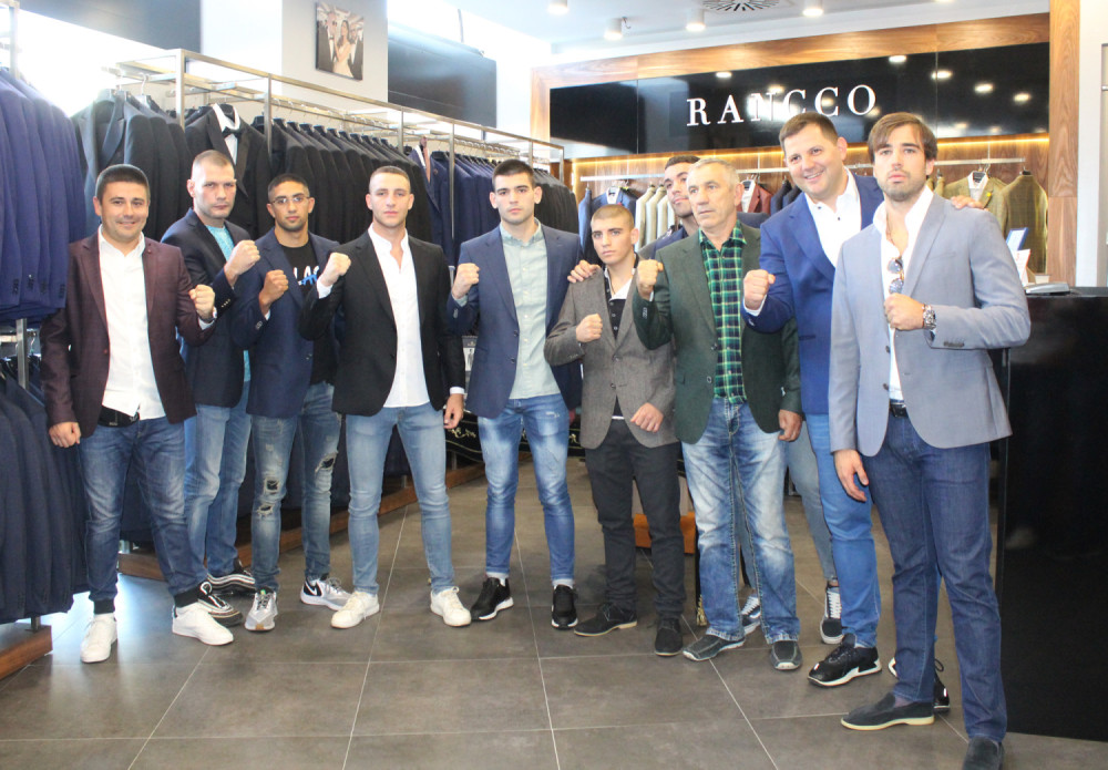 Bokserska liga ulazi u superfiniš, spektakl kreće iz Valjeva!


BITKA ZA TITULU

Bokserska liga ulazi u superfiniš, spektakl kreće iz Valjeva!