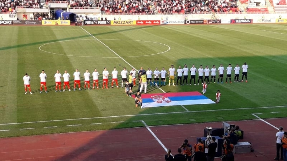 Finale Kupa počelo najdirljivijom mogućom scenom, klubovi pokazali veličinu (FOTO)