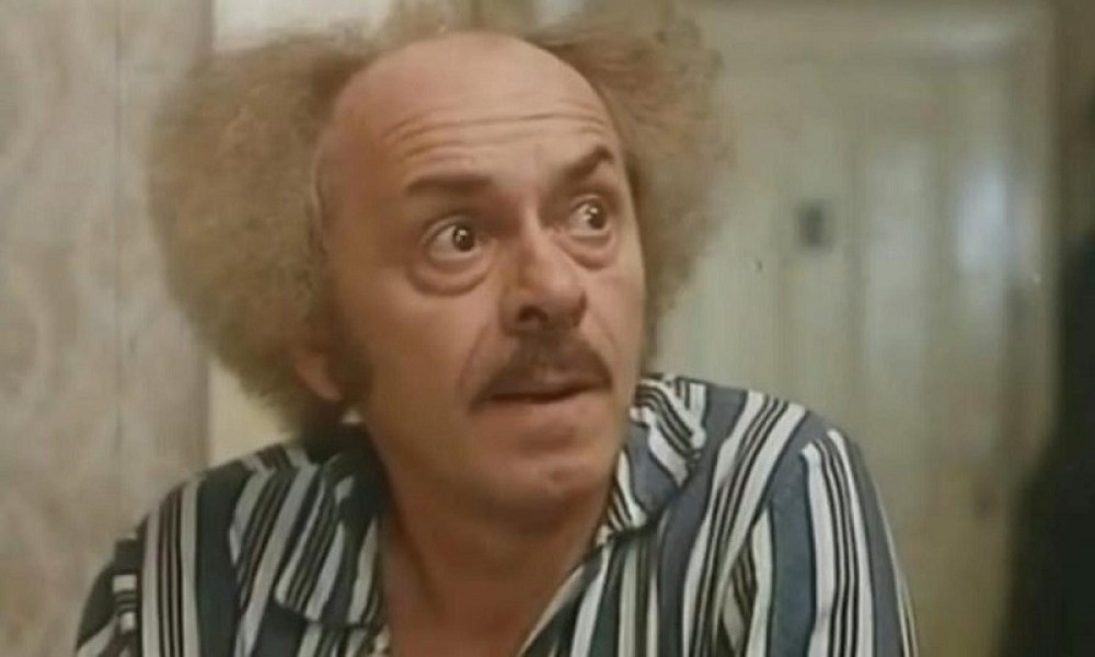 Nikola Simić je bio u vezi sa skoro 50 godina mlađom koleginicom!