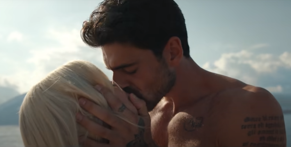 Italijan, božanskog tela, koji mami ženske uzdahe je naišao na opštu osudu: Žele da ga zabrane? (VIDEO)