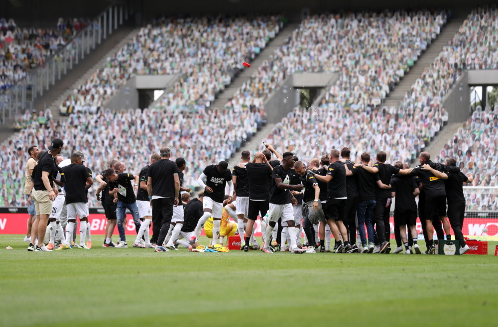 Za kraj Borusija Dortmund primila četiri komada, gotova je Bundesliga!