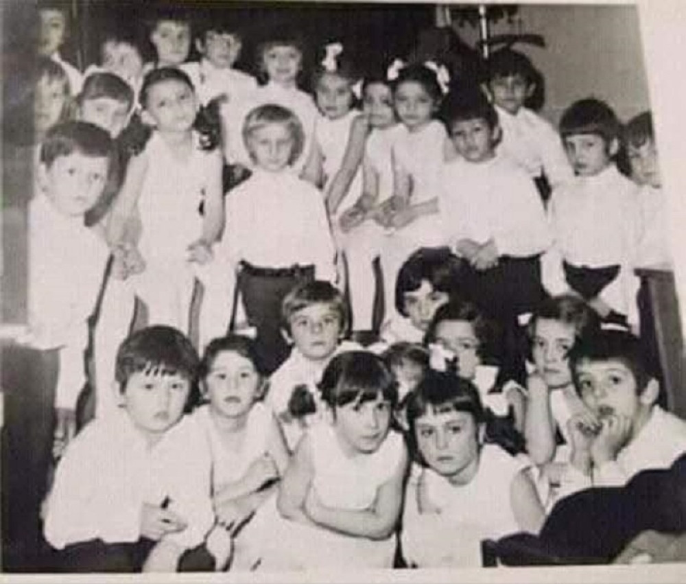 Srpskog političara viđate svakog dana na televiziji, a da li možete da ga prepoznate na slici kada je bio dete?