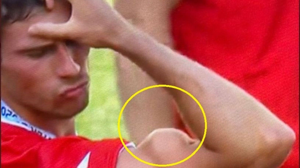 Proslavljao gol, a ceo svet od tada priča samo o njegovoj mišici (FOTO)