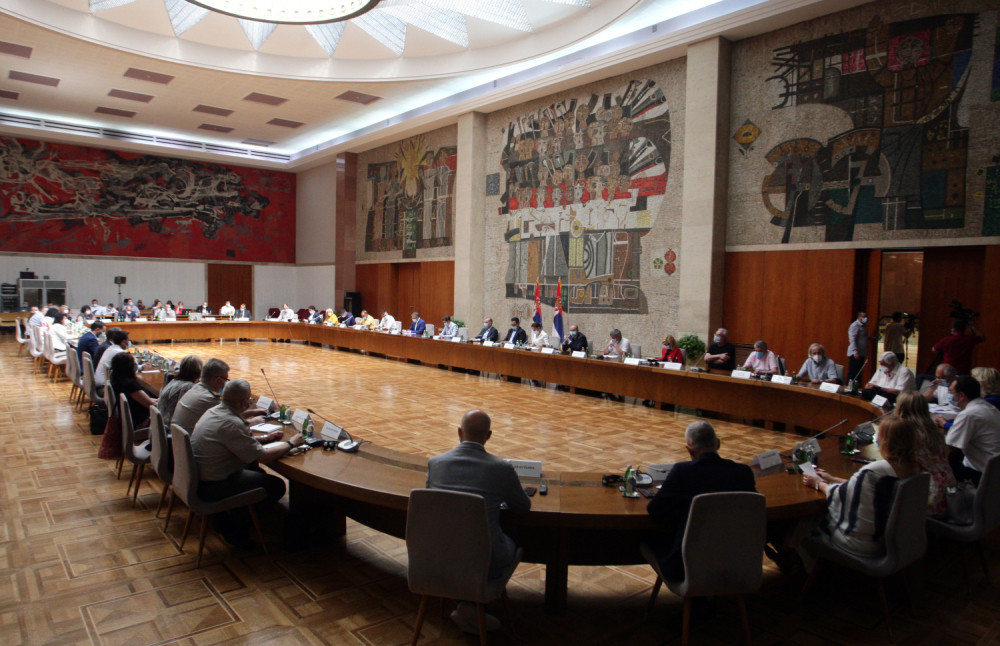 Krizni štab uveo nove mere!