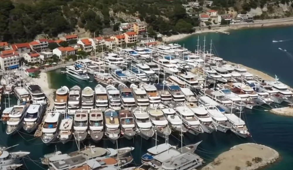 Nemci i Austrijanci beže sa Jadrana iako su dali pare!