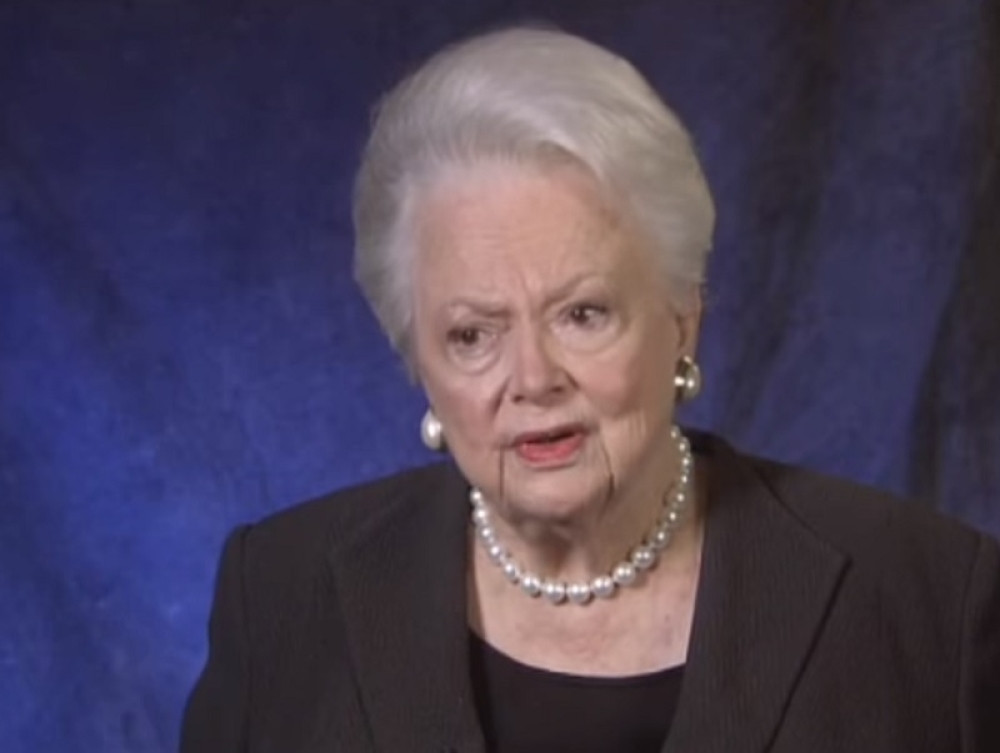 Preminula glumica Olivija De Hevilend!