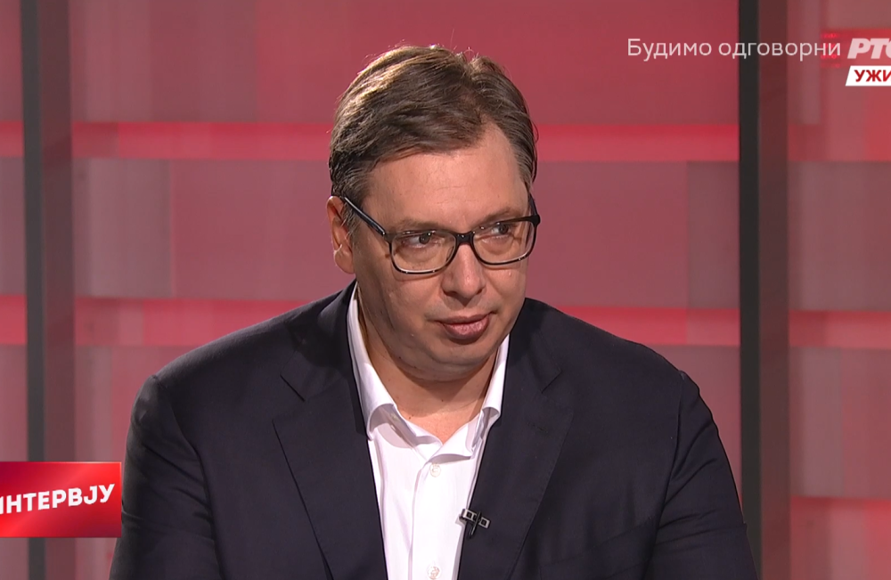 Srbija je kost u grlu i kamen u cipeli mnogima, ako uspemo, građani će imati platu 900, a penzije će biti 440 evra